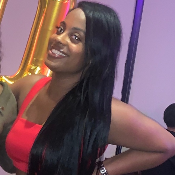 Meet your Posher, Audris - Picture 1 of 1